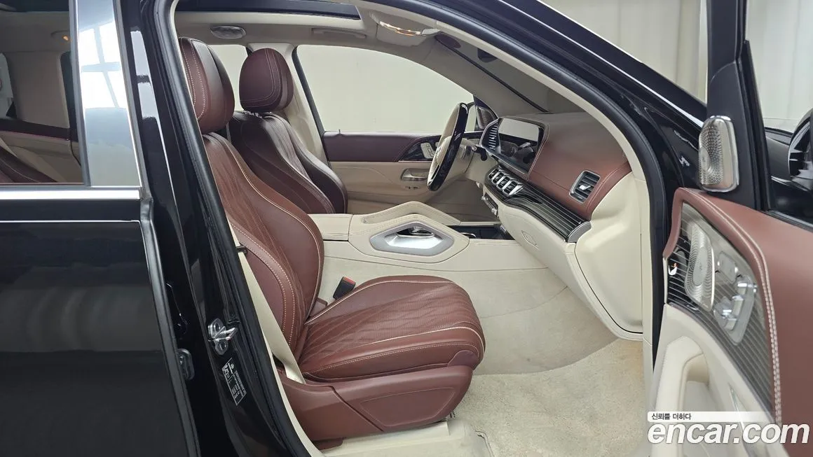 Mercedes-Benz GLS-Class — фото 10
