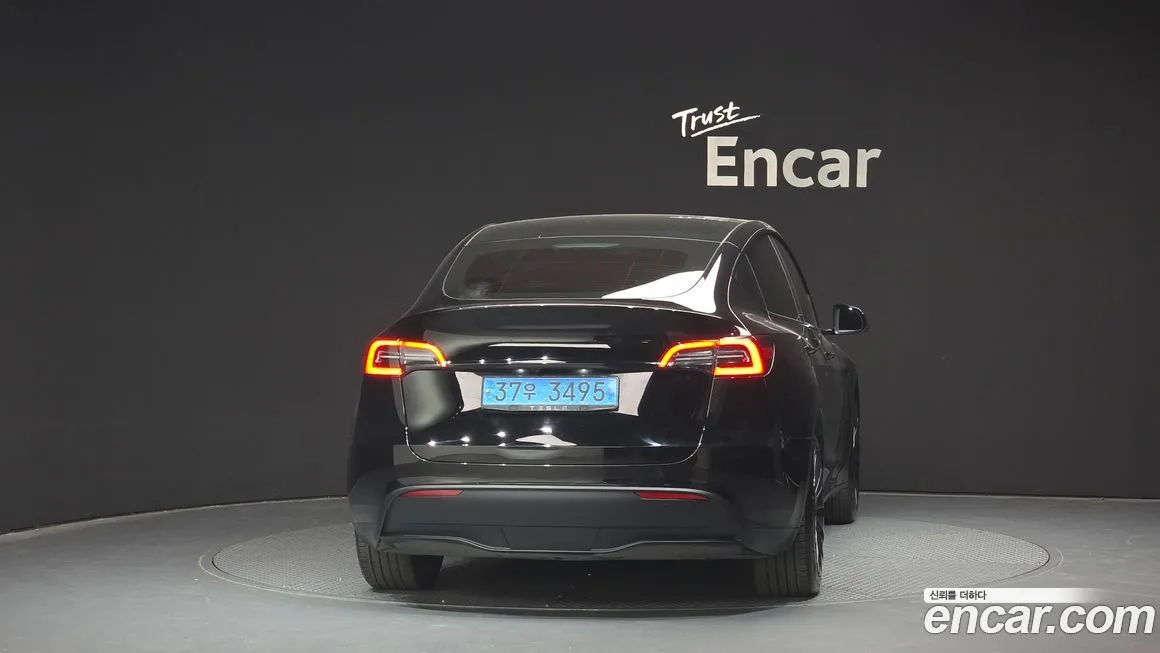 Tesla Model Y 2023 из KR, фото 4