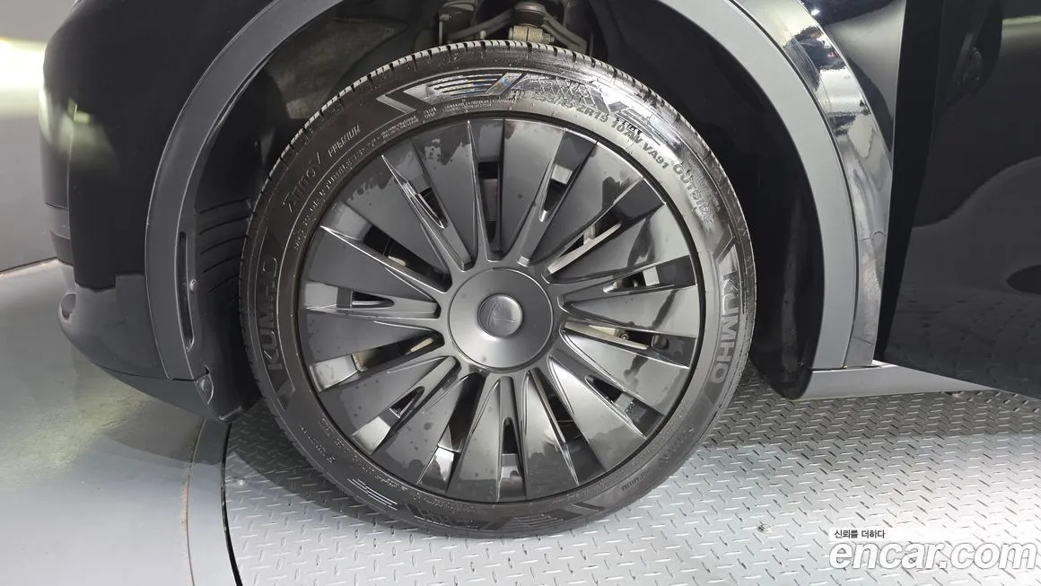 Tesla Model Y 2023 из KR, фото 5