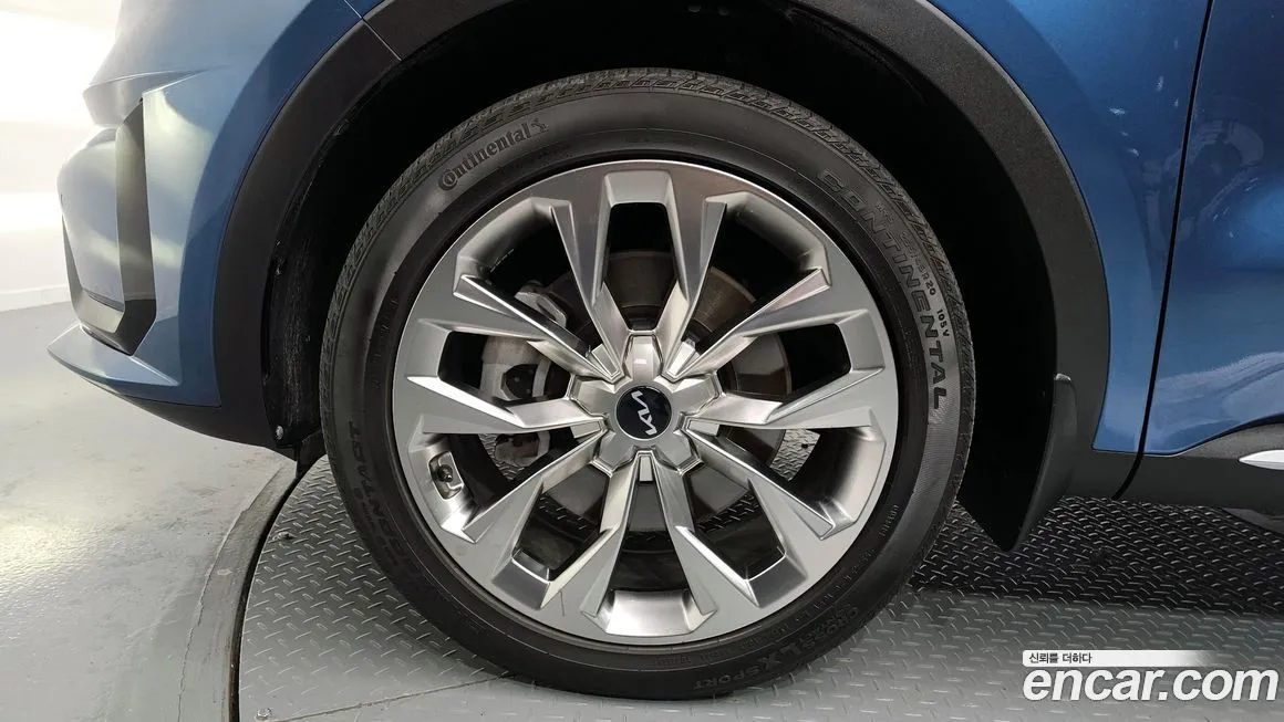 Kia Sorento — фото 5