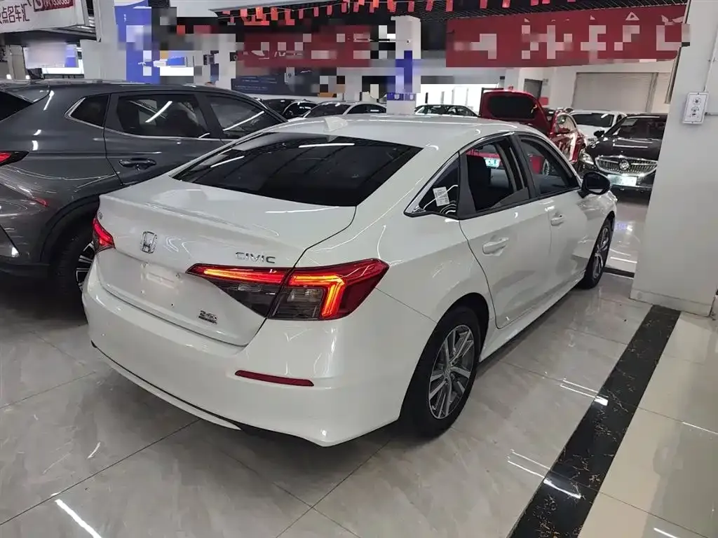 Honda Civic — фото 7