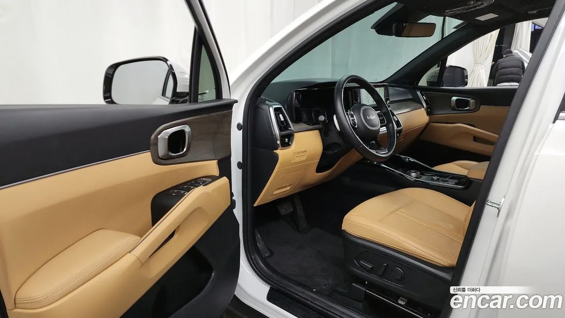 Kia Sorento — фото 10