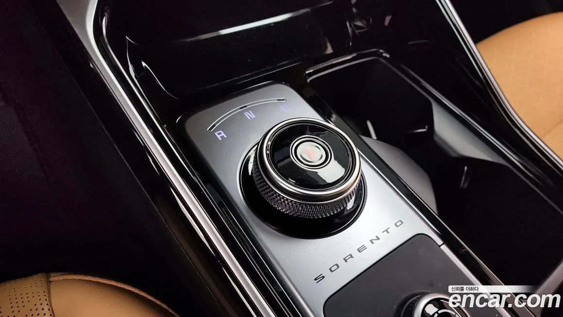 Kia Sorento — фото 9