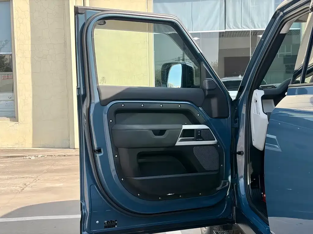 Land Rover Defender 2021 из CN, фото 4