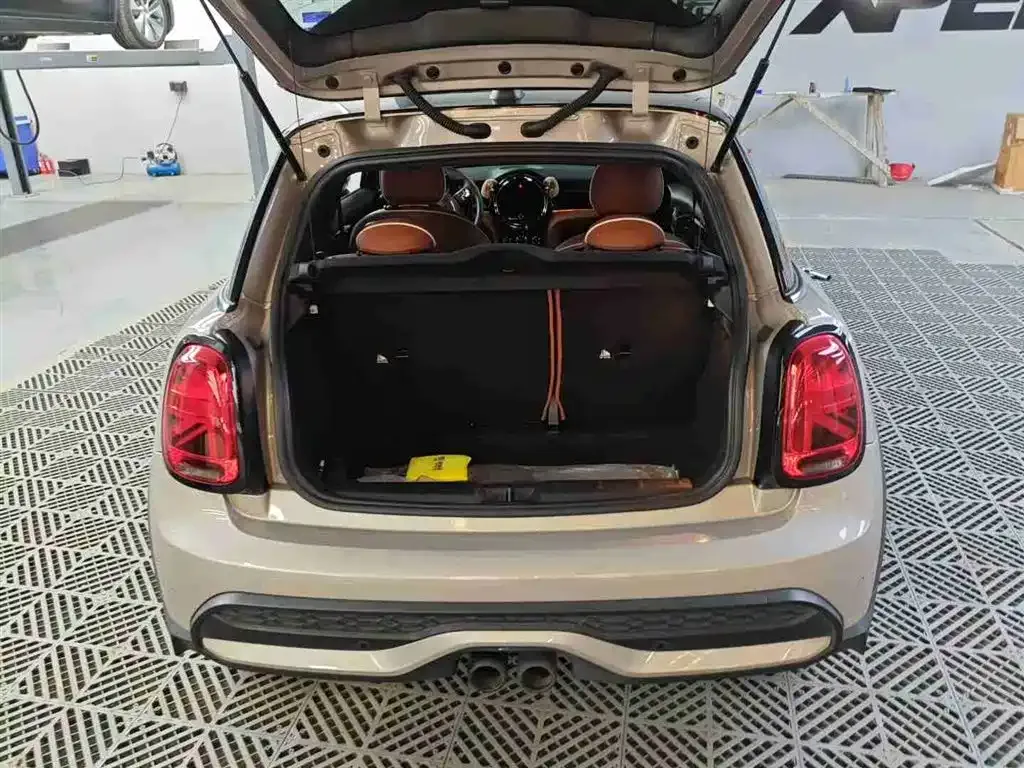 MINI Cooper (3-door) 2024 из CN, фото 9