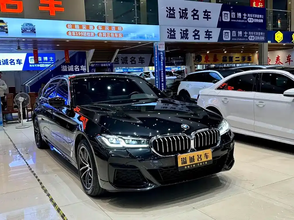 BMW 5 Series 2023 из CN, фото 3