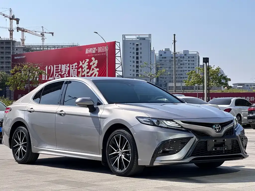 Toyota Camry 2022 из CN, фото 3