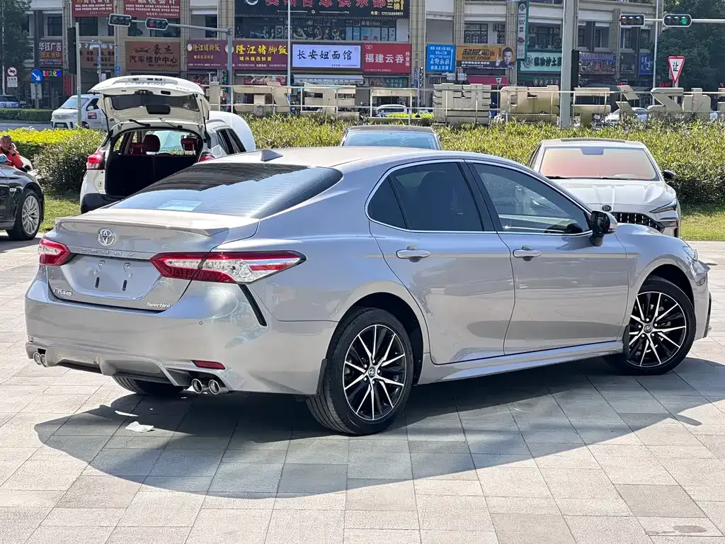 Toyota Camry 2022 из CN, фото 4