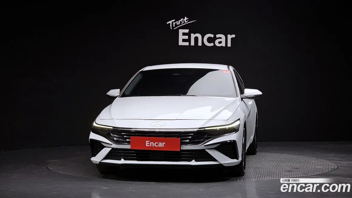 Hyundai AVANTE — фото 3