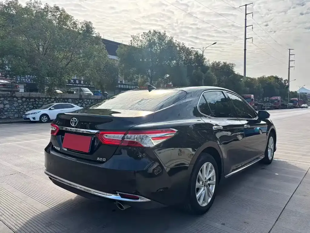 Toyota Camry 2023 из CN, фото 7