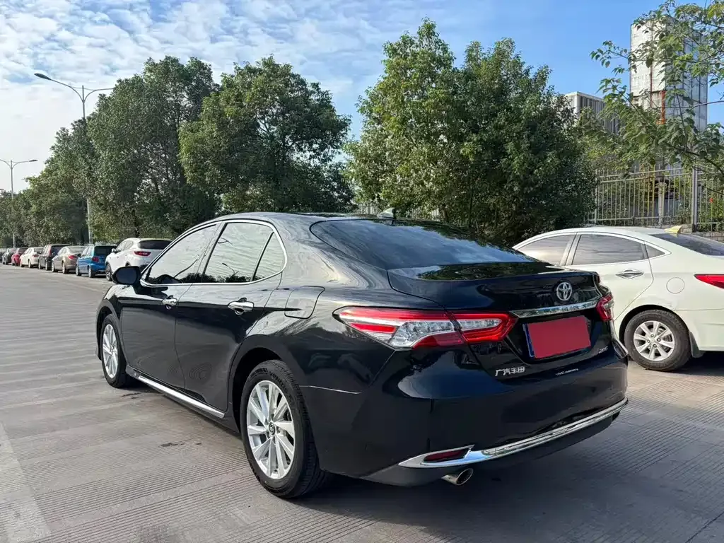 Toyota Camry 2023 из CN, фото 9