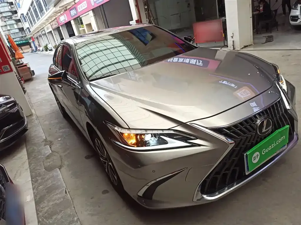 Lexus ES 2023 из CN, фото 4
