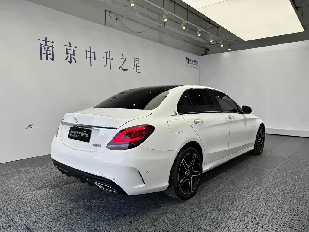 Mercedes-Benz C-Class — фото 4