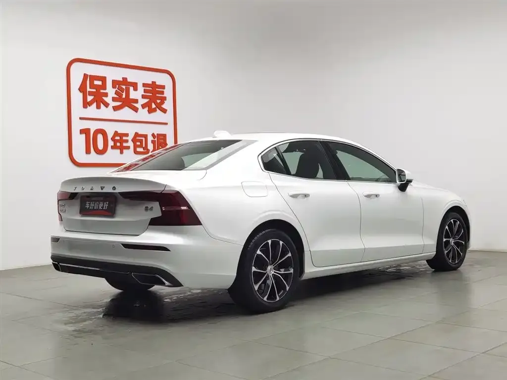 Volvo S60 2022 из CN, фото 2