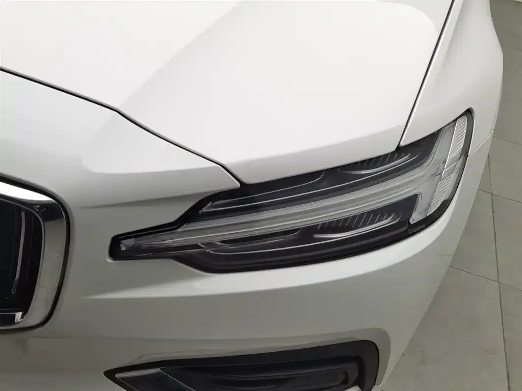 Volvo S60 2022 из CN, фото 7