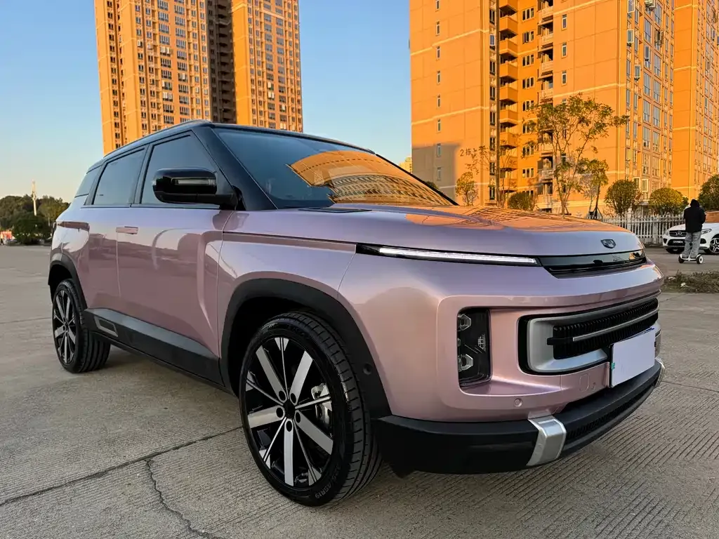 Geely Icon — фото 3