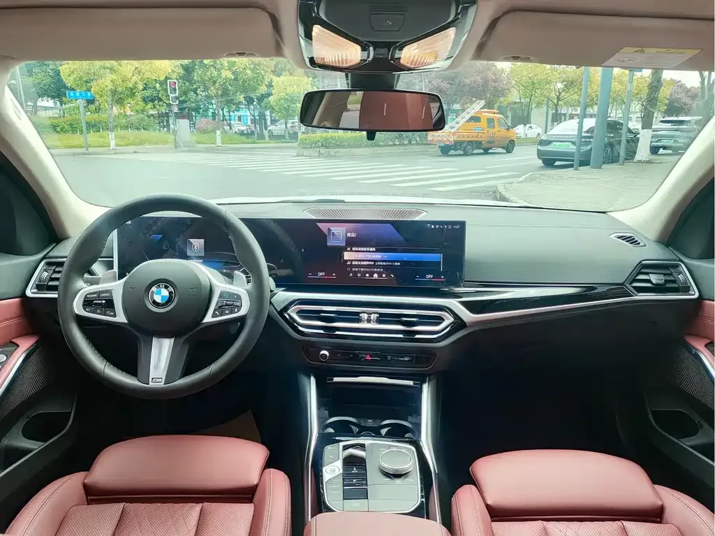 BMW 3 Series 2023 из CN, фото 7