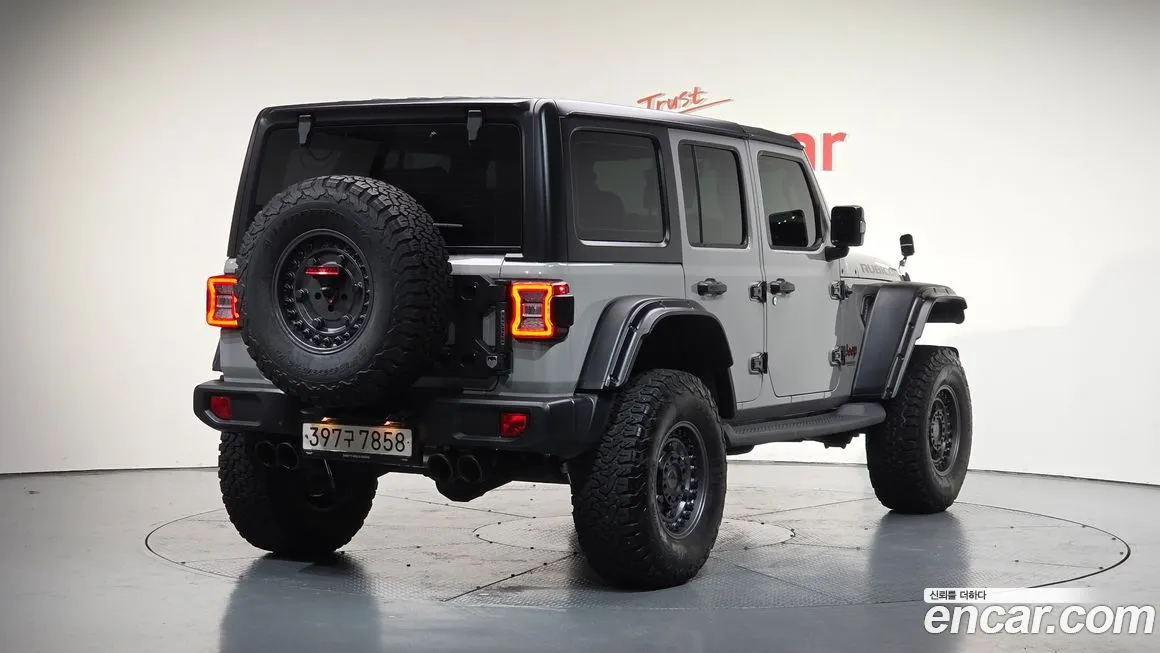 Jeep Wrangler 2021 из KR, фото 2