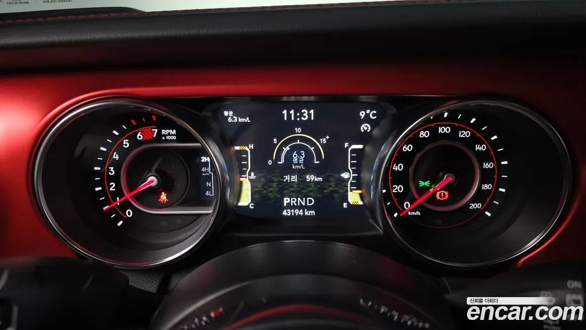 Jeep Wrangler 2021 из KR, фото 8