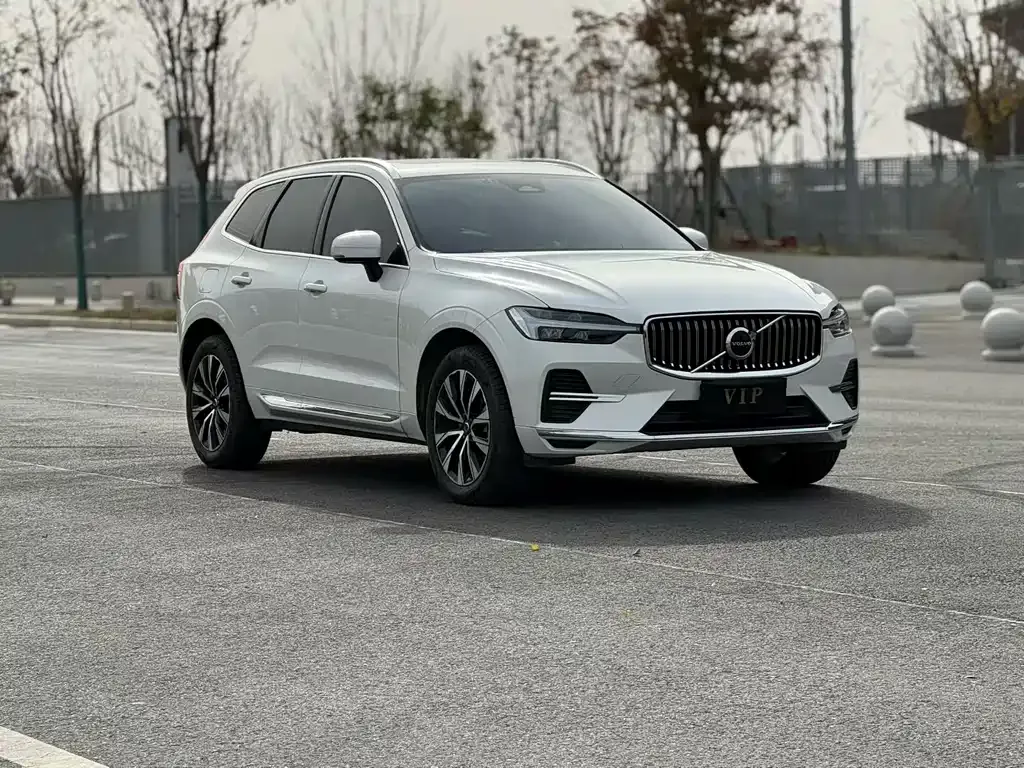 Volvo XC60 — фото 4
