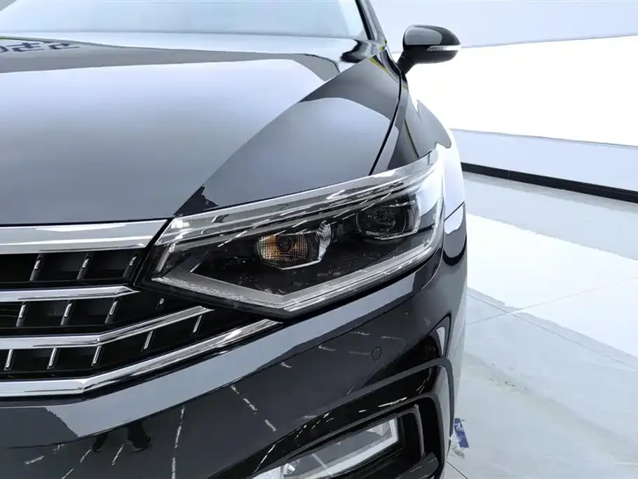 Volkswagen Magotan 2023 из CN, фото 5