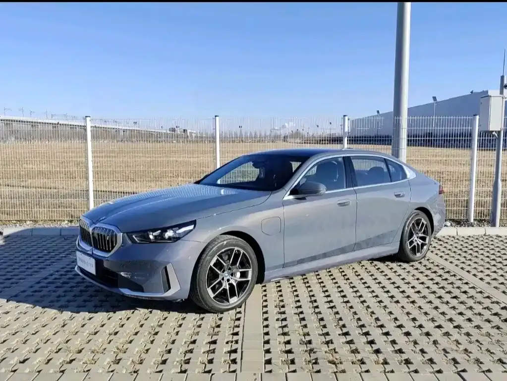 BMW i5 2025 из CN, фото 1