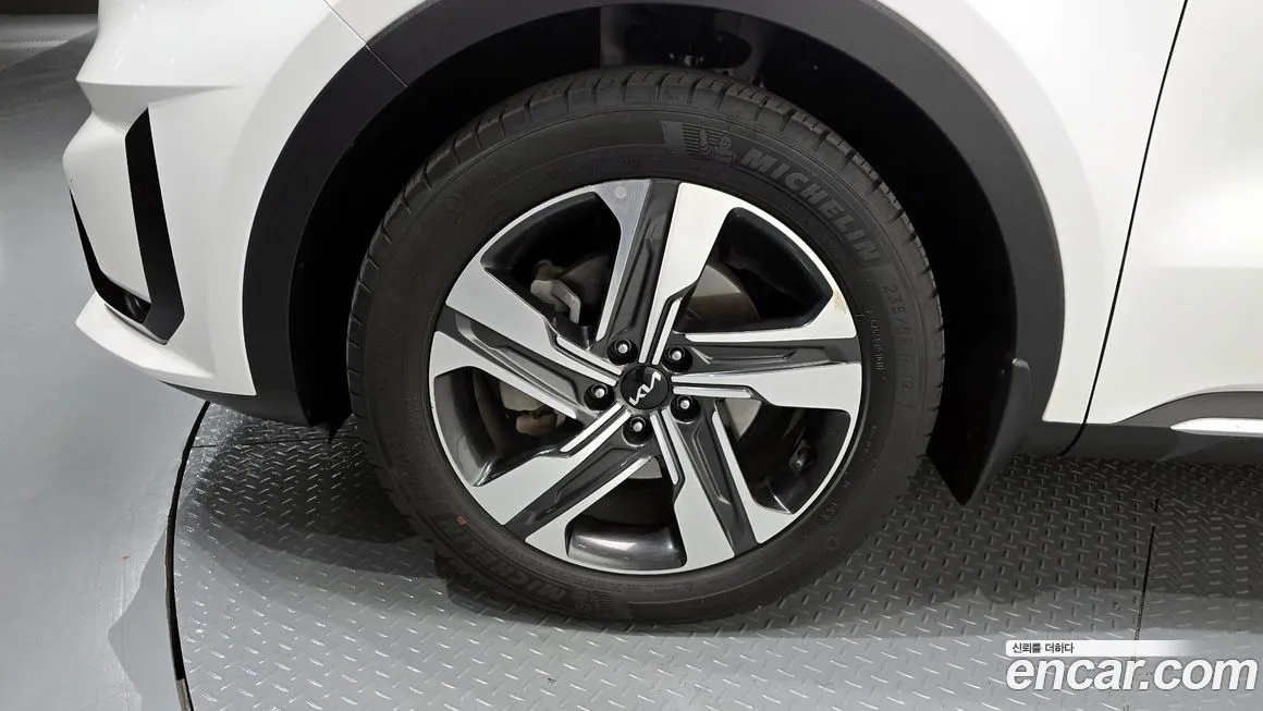 Kia Sorento — фото 5