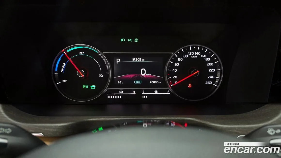 Kia Sorento — фото 8