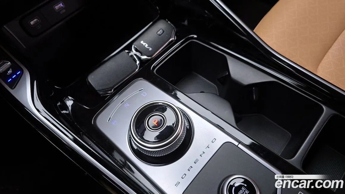 Kia Sorento — фото 9