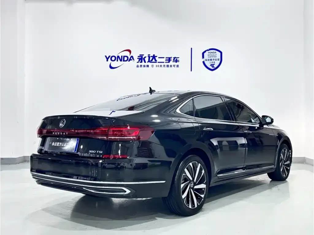 Volkswagen Passat — фото 4