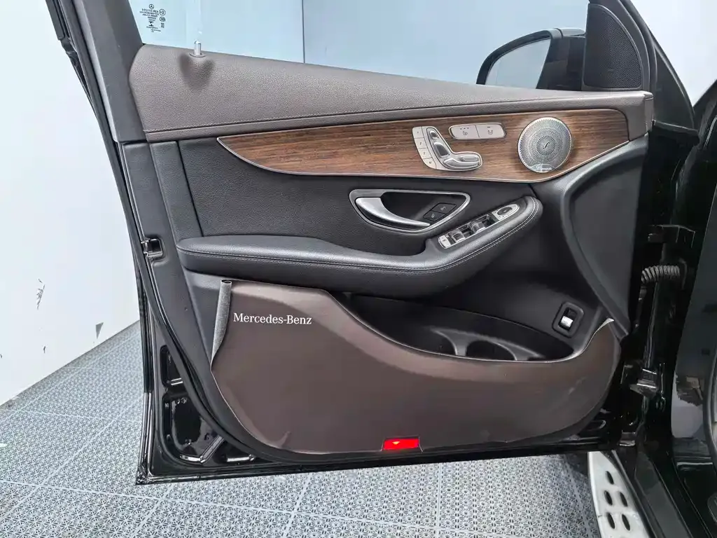 Mercedes-Benz GLC 2021 из CN, фото 10