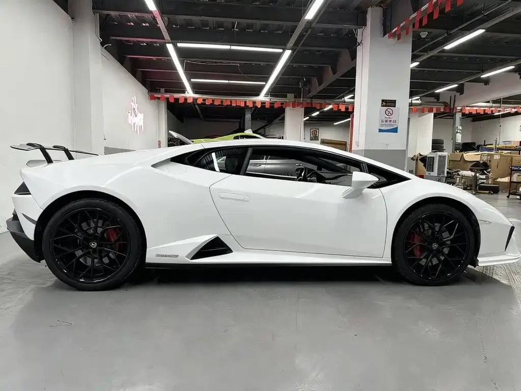 Lamborghini Huracan 2021 из CN, фото 7