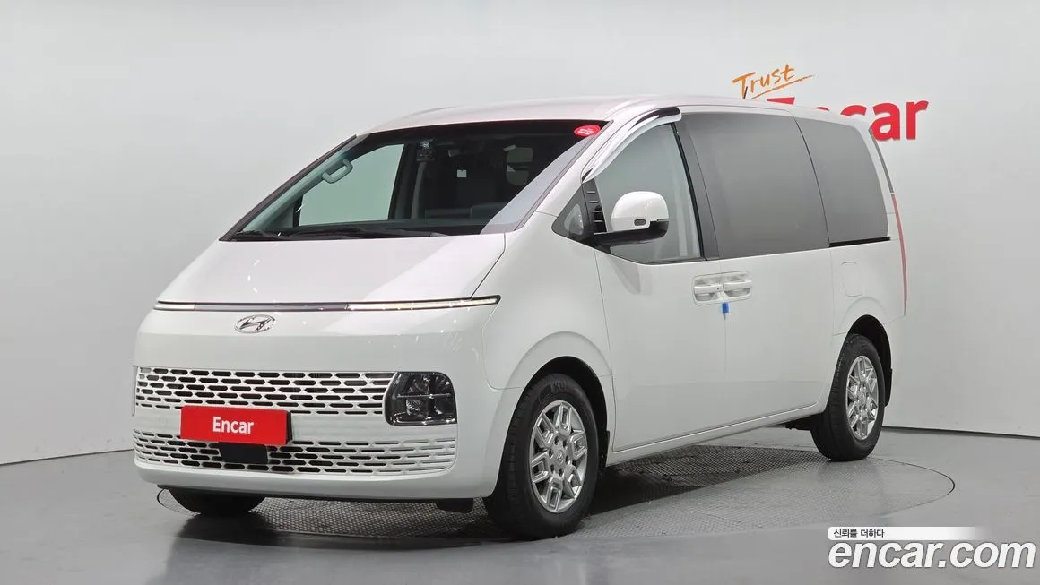 Hyundai Staria 2023 из KR, фото 1