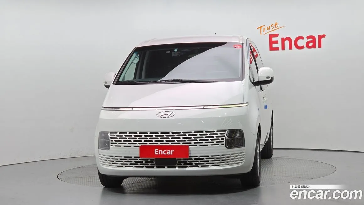 Hyundai Staria 2023 из KR, фото 3