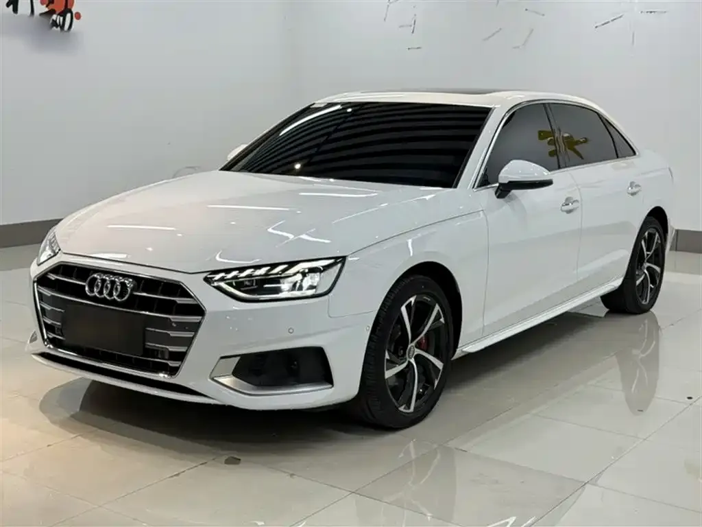 Audi A4L 2021 из CN, фото 3