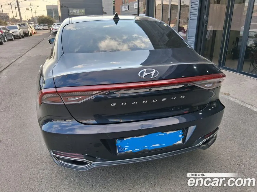 Hyundai Grandeur — фото 1