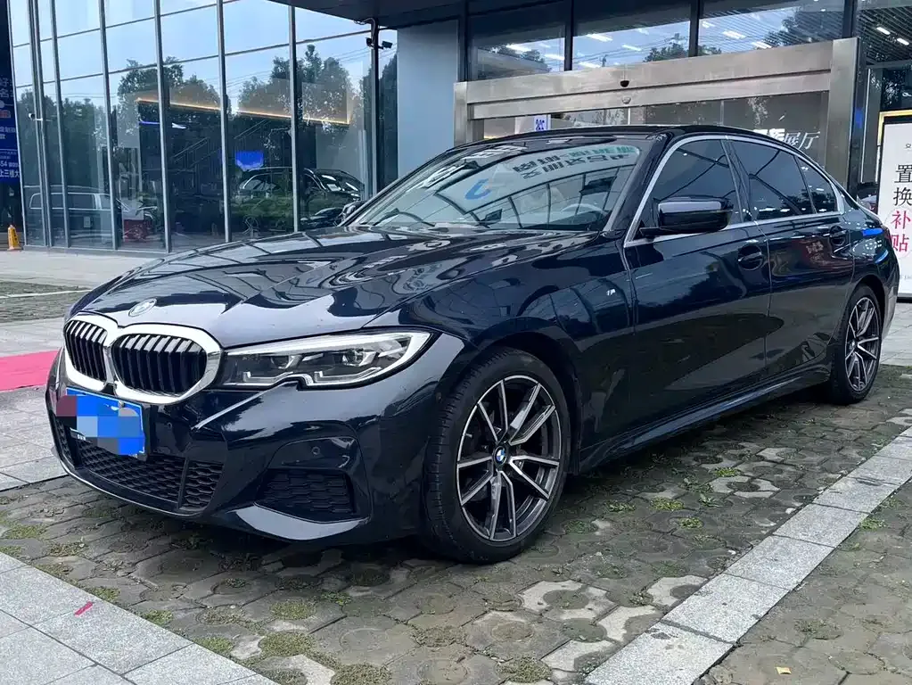 BMW 3 Series 2021 из CN, фото 1