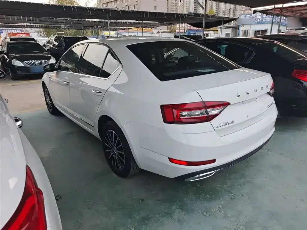 Skoda Octavia 2021 из CN, фото 8