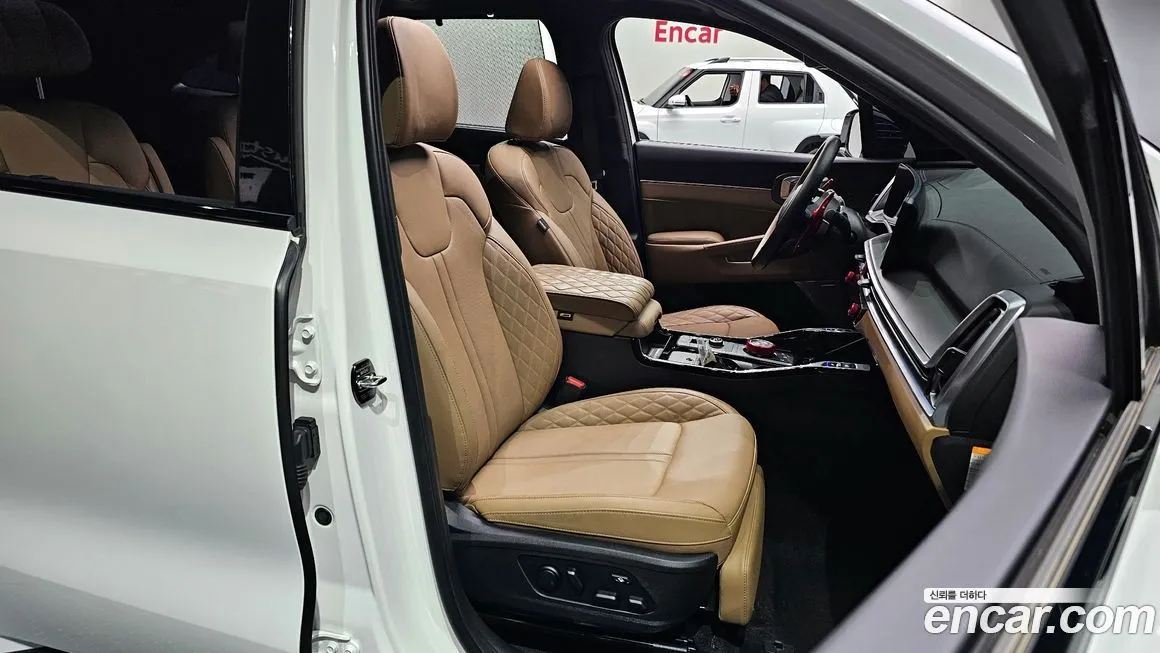 Kia Sorento — фото 10