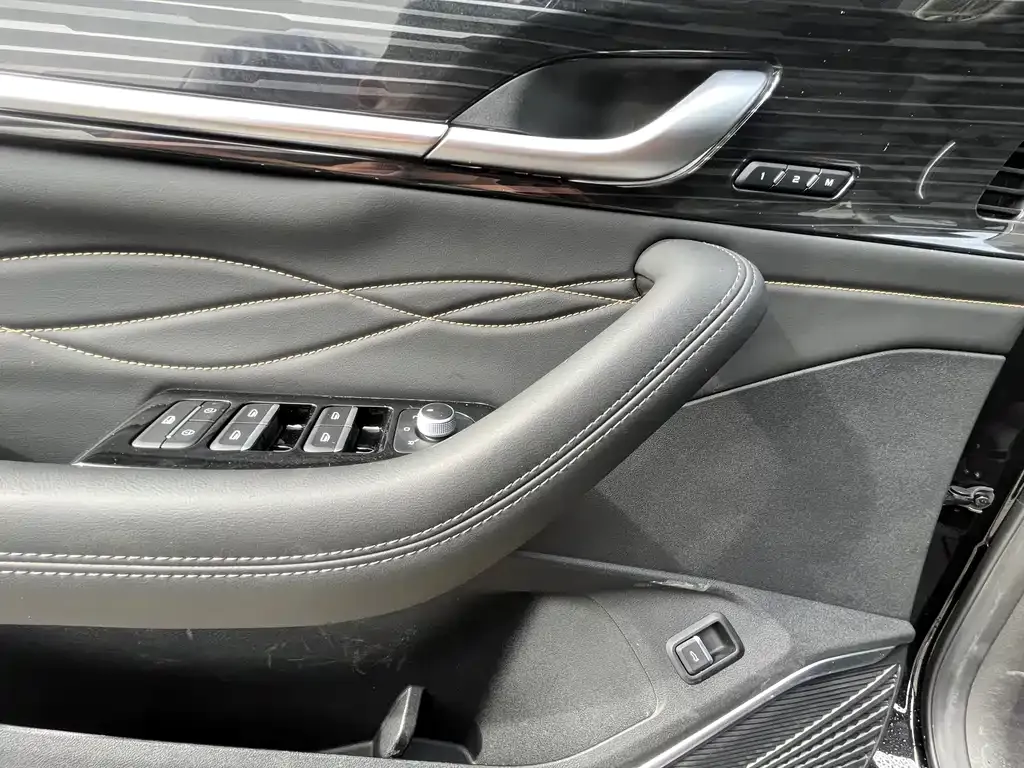 Geely Xingyue L 2024 из CN, фото 10