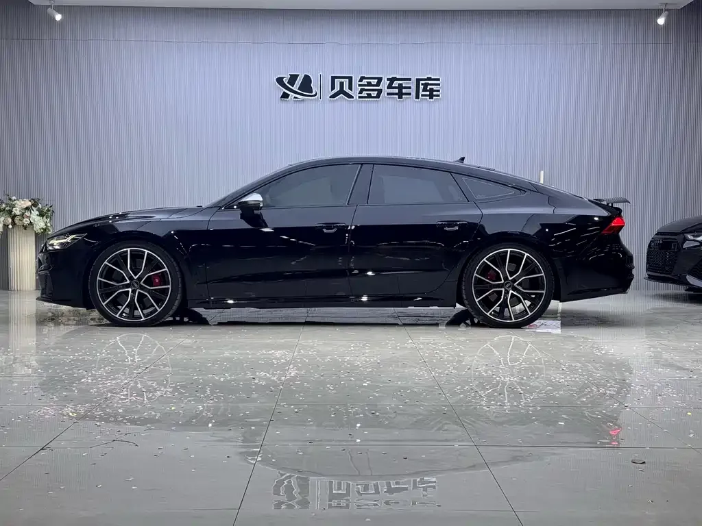 Audi S7 2022 из CN, фото 3