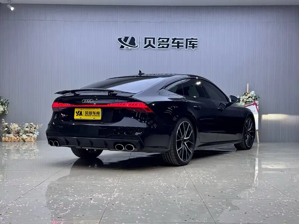 Audi S7 2022 из CN, фото 5