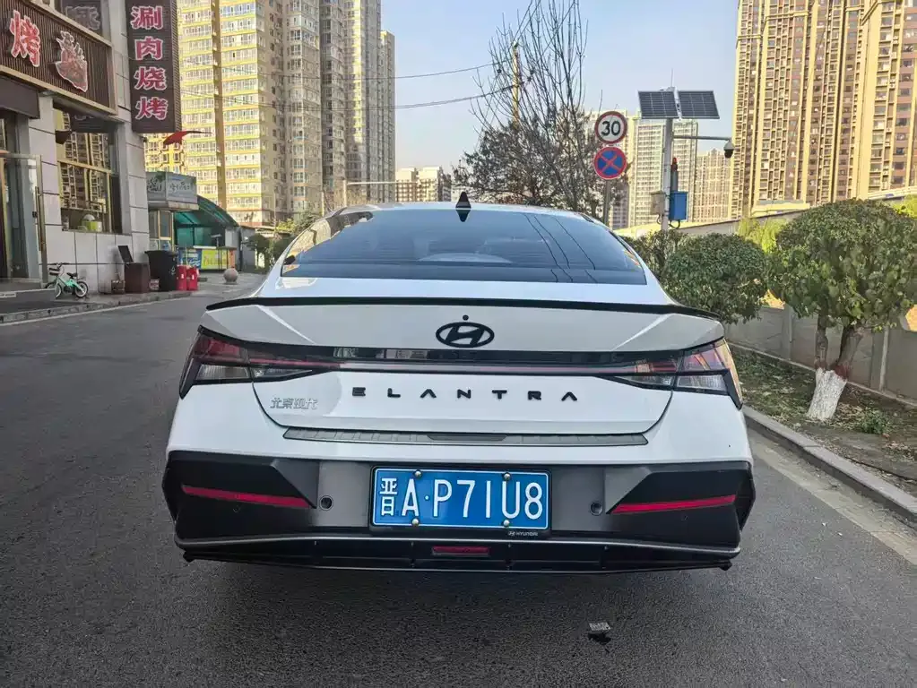 Hyundai Elantra 2024 из CN, фото 8