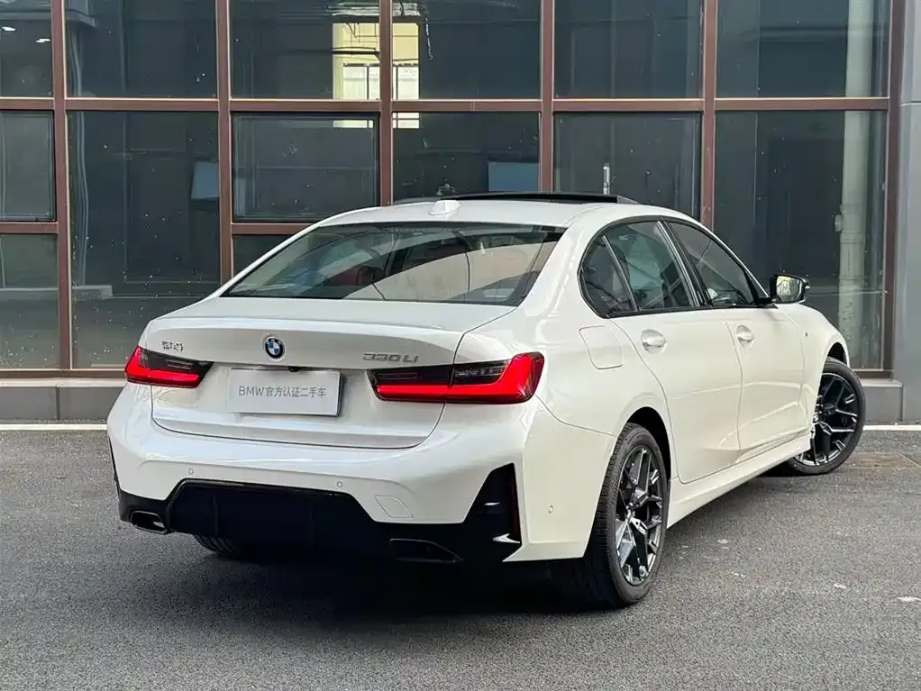 BMW 3 Series 2024 из CN, фото 2