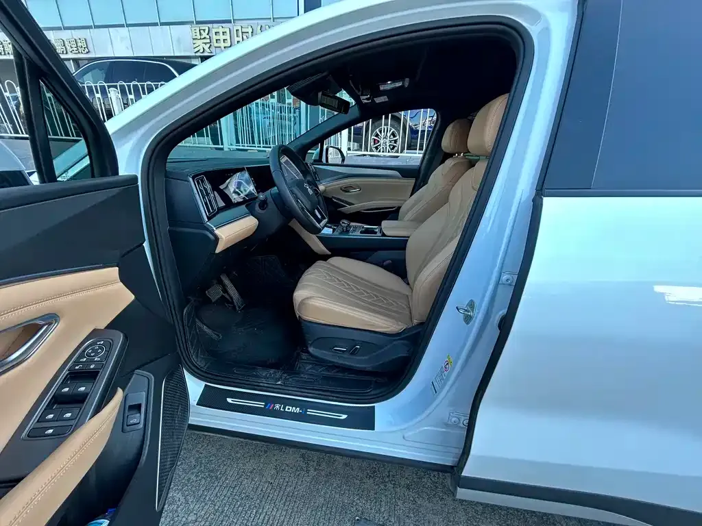 BYD L DM-i 2024 из CN, фото 8
