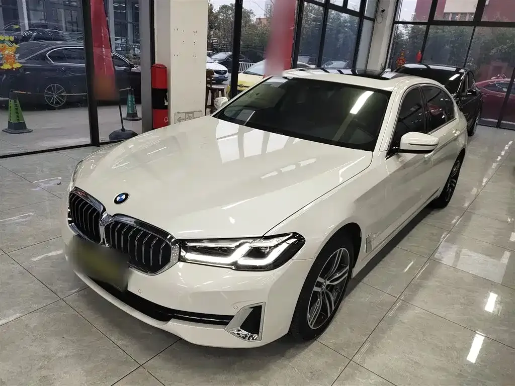 BMW 5 Series — фото 2
