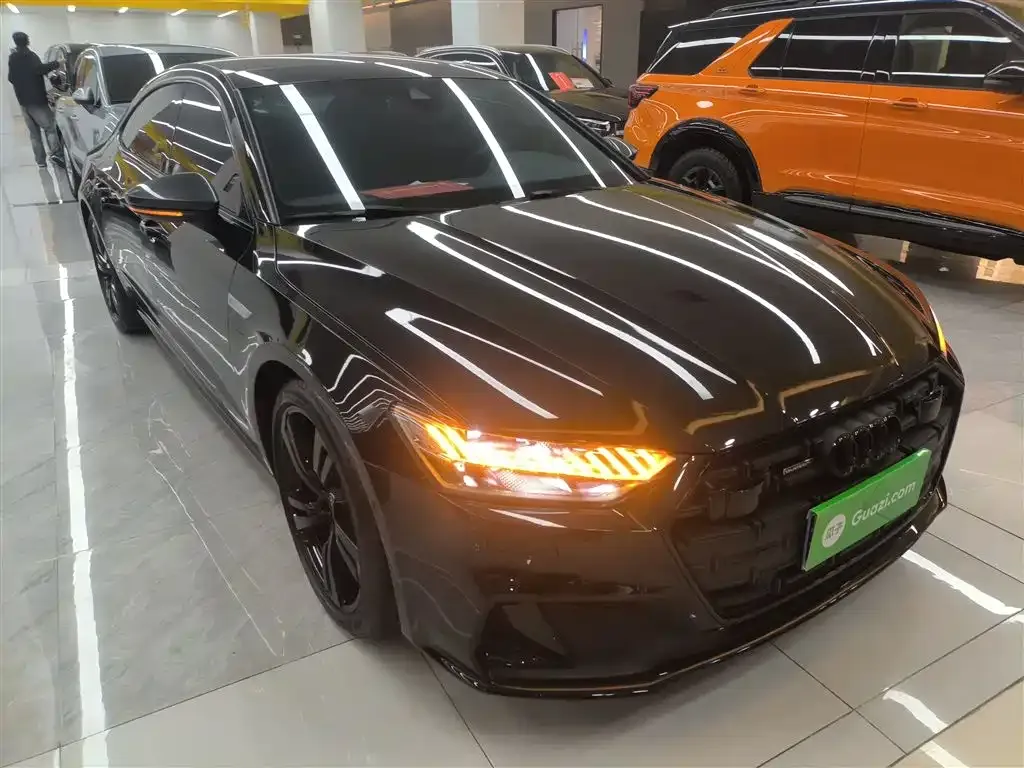 Audi A7L 2023 из CN, фото 4