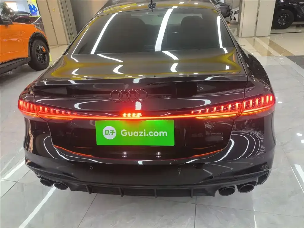 Audi A7L 2023 из CN, фото 6