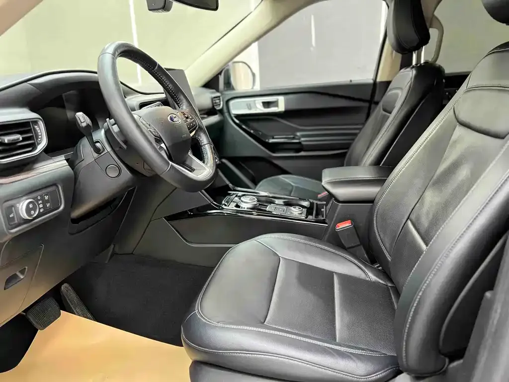 Ford Explorer 2021 из CN, фото 9