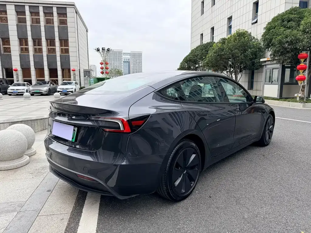 Tesla Model 3 2024 из CN, фото 5